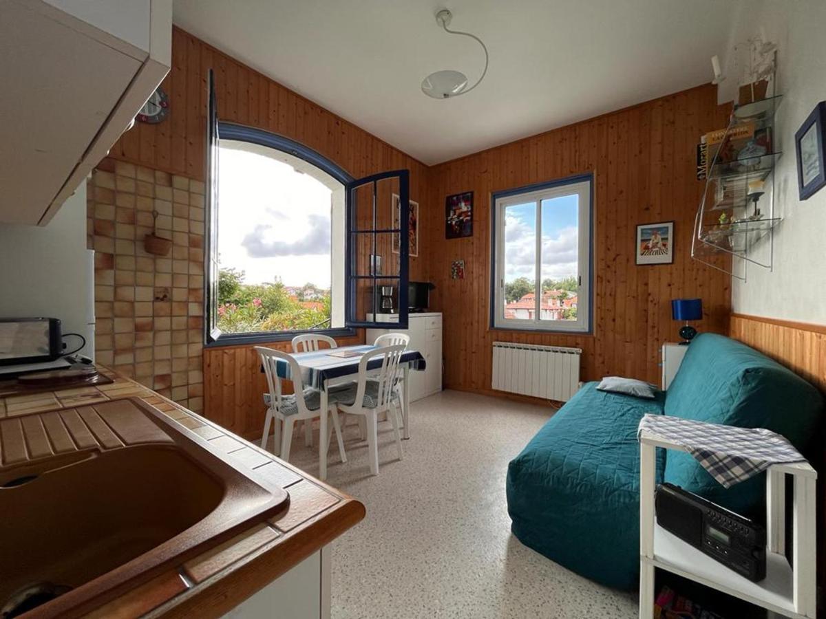 Appartement Calme Proche Plage Avec Parking Gratuit A Saint-Jean-De-Luz - Fr-1-239-804 Exterior photo